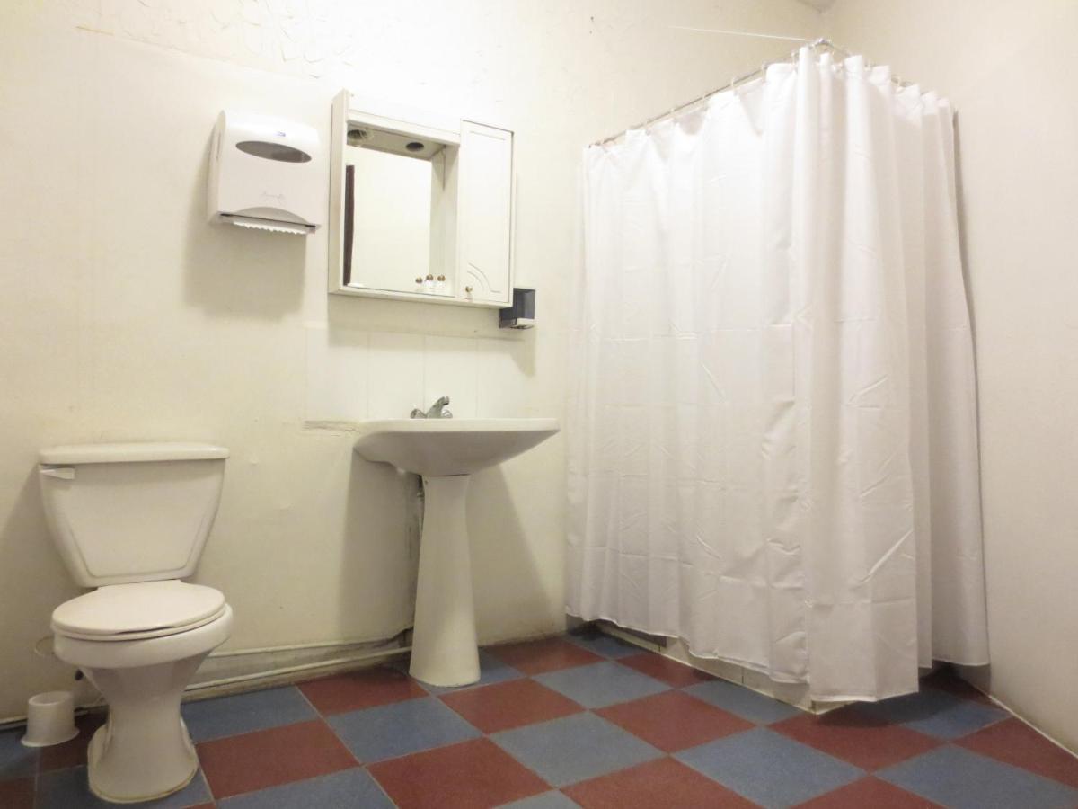 Hostal Plaza Londres 77 Сантяго Екстериор снимка
